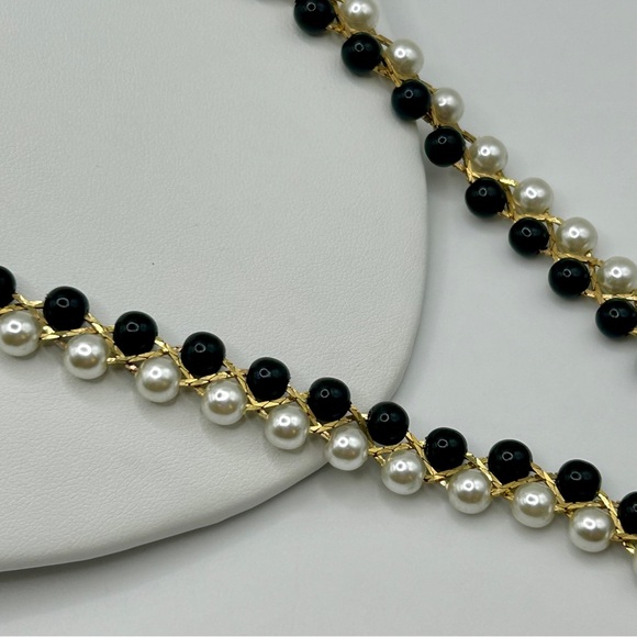 22” Pearl & Black Beaded with Gold Braided Accent Necklace - Picture 4 of 6